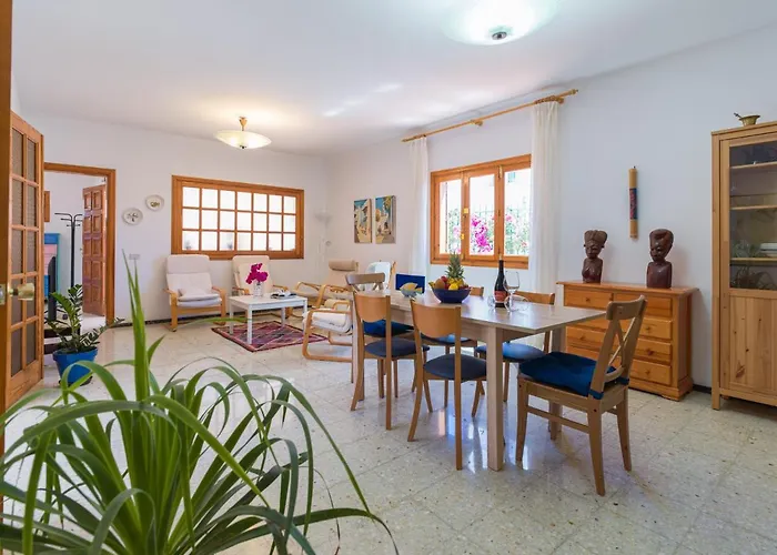 Agaete Pupe Home By Canariasgetaway